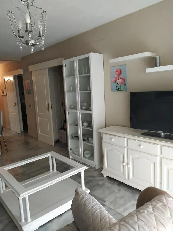Residencial Los Olivos. 2ª Linea De Playa, Fuengirola Apartment